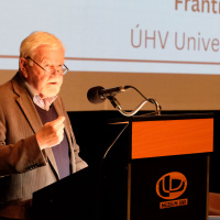 4. Dr. František Šebek