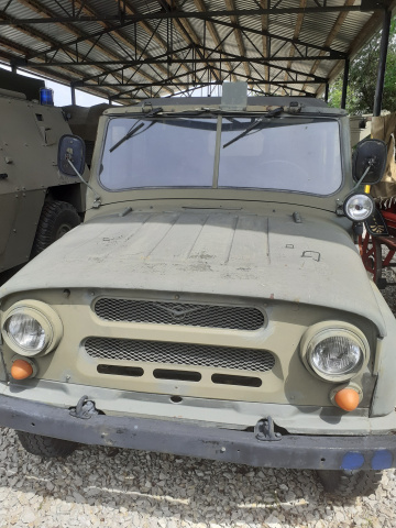 Terénny osobný automobil UAZ- 469