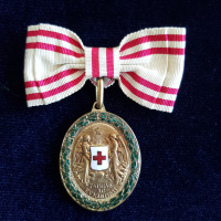 3. Čestná medaila Za zásluhy o Červený kríž