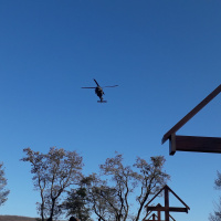 Pietne kladenie vencov na cintoríne vo Veľkrope (7)