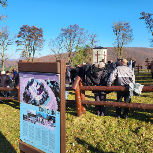 Spomienkové podujatie na vojnovom cintoríne vo Veľkrope pri príležitosti Dňa vojnových veteránov