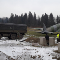 Presun lietadla Lisunov Li-2 k budove múzea 1.2.2024