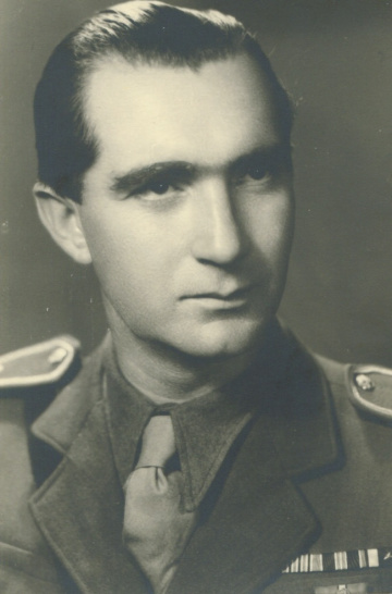 Podplukovník pechoty v zálohe Ján KORECKÝ (do konca augusta 1943 KUŤKA)