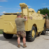 Nová púštna kamufláž BRDM-2rch v Piešťanoch