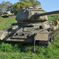 stredný tank T34-85 v obci Kapišová v okrese Svidník v Údolí smrti (1.) (september 2018)