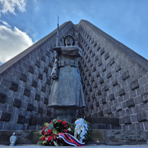 Oslavy 81. výročia Karpatsko-duklianskej operácie na Dukle a vo Svidníku