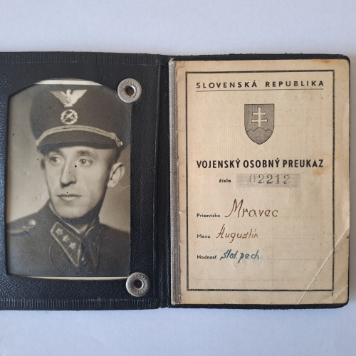 Vojenský osobný preukaz stotníka pechoty Augustína Mravca