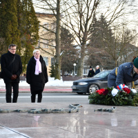 Pietne kladenie vencov pri príležitosti 81. výročia oslobodenia mesta Svidník pri soche arm. gen. Ludvíka Svoboda (3)