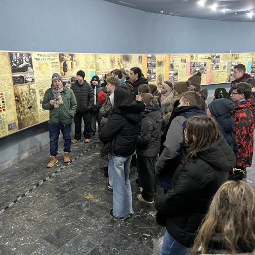 Hodina dejepisu v teréne