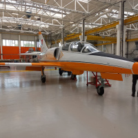 5. Lietadlo L-39 V počas renovácie v LOTN (2)