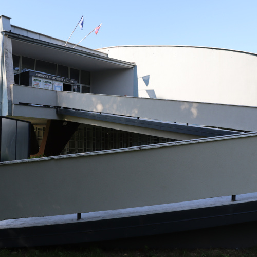 Budova Centrálnej expozície VHÚ - Mo Svidník VHM