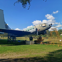 Renovácia lietadla Lisunov Li-2 v Parku bojovej techniky