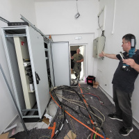 Vyhliadková veža na Dukle - výmena rozvádzačov nízkého napätia