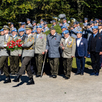 Oslavy 82. výročia Karpatsko-duklianskej operácie na Dukle na Dukle - pietny akt kladenia vencov